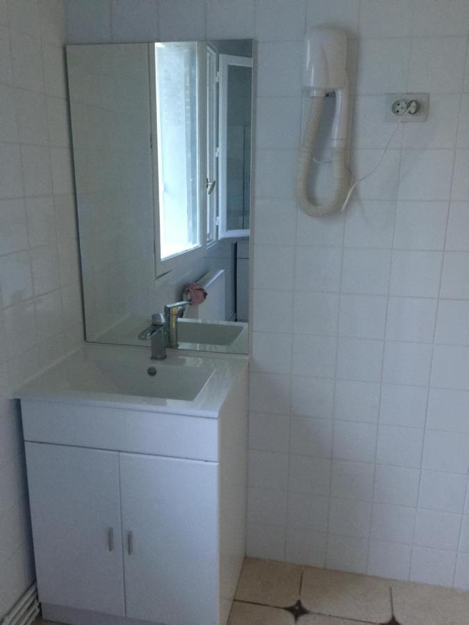 Lori Hostel Bobigny Luaran gambar