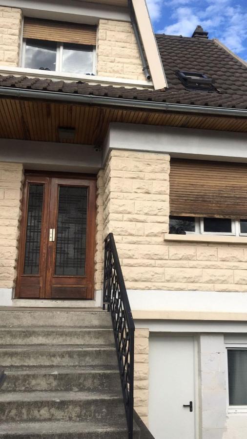 Lori Hostel Bobigny Luaran gambar